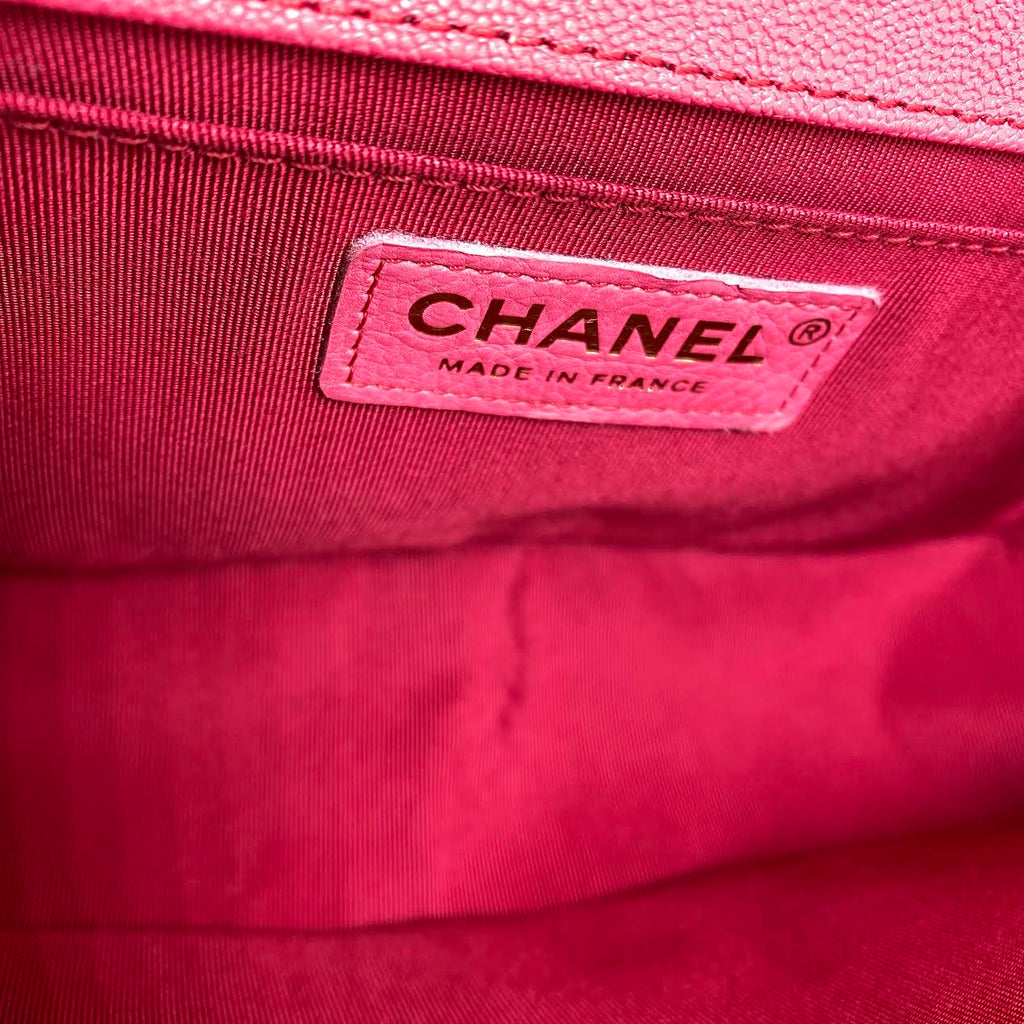 CHANEL Medium Boy Bag Quilted Caviar Pink (Rose)