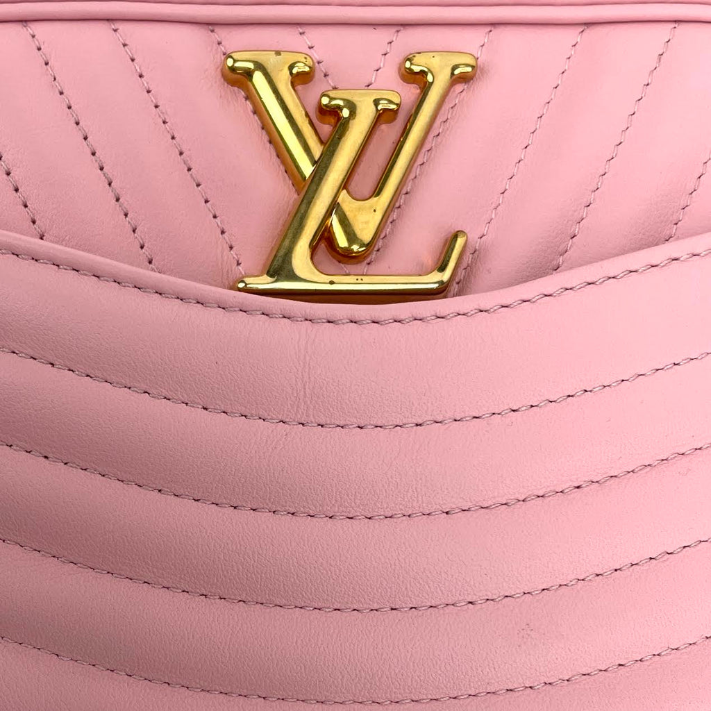 LOUIS VUITTON New Wave Camera Bag - Pink