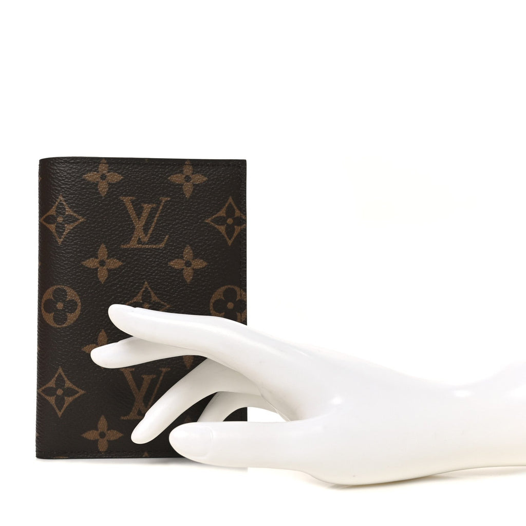 Louis Vuitton Monogram Passport Cover NM