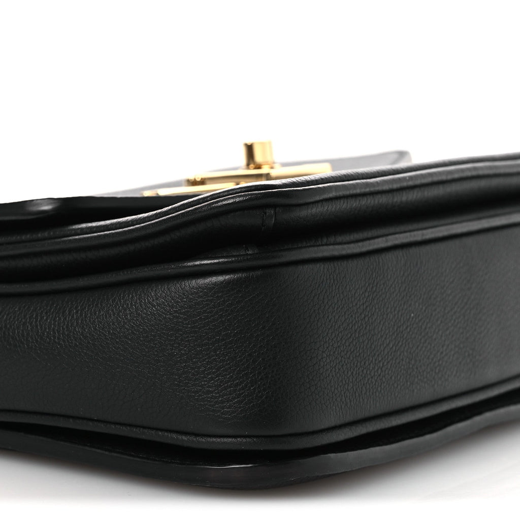 Louis Vuitton Grained Calfskin Lockme Oxford Black