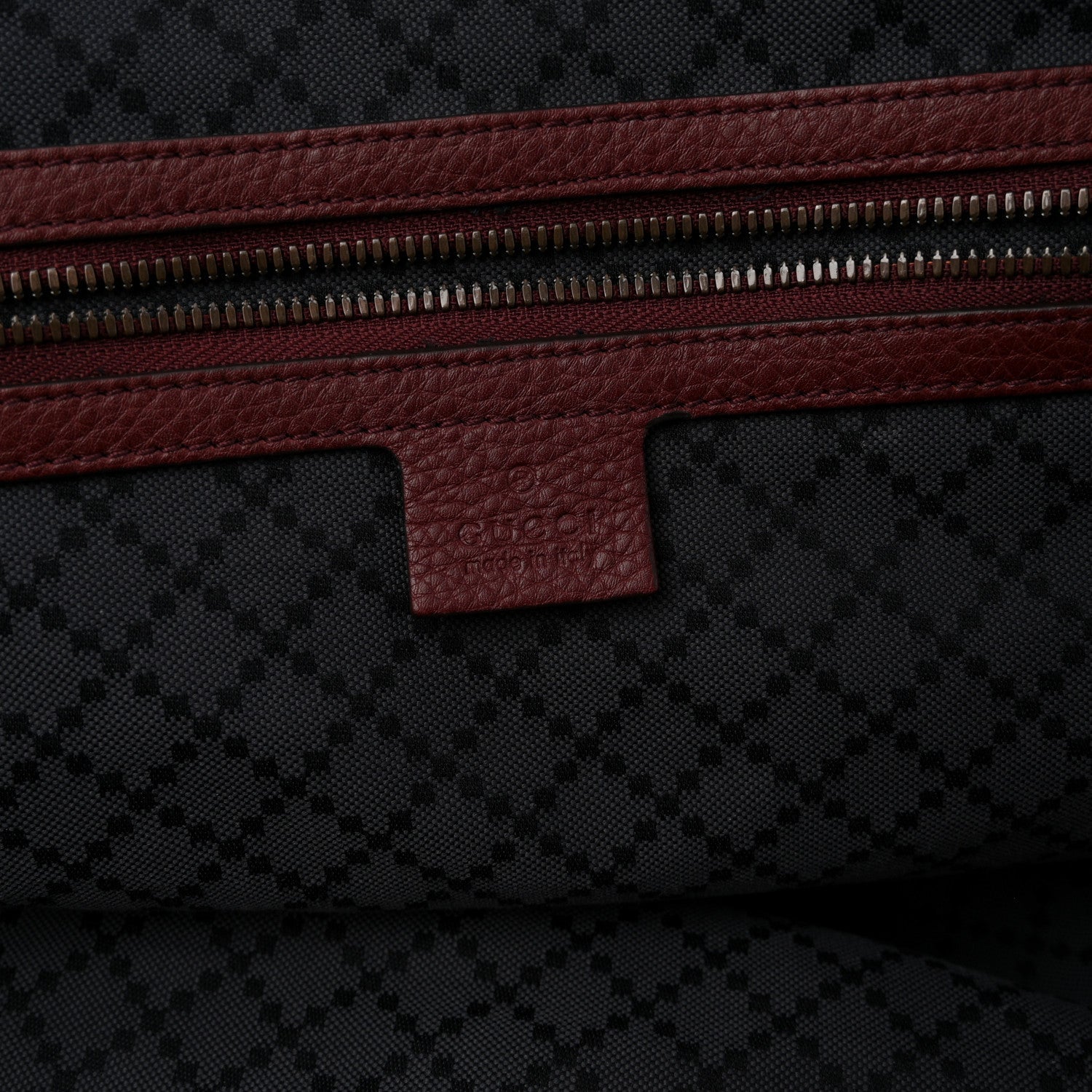 Gucci Grained Calfskin Duffle Bag Burgundy