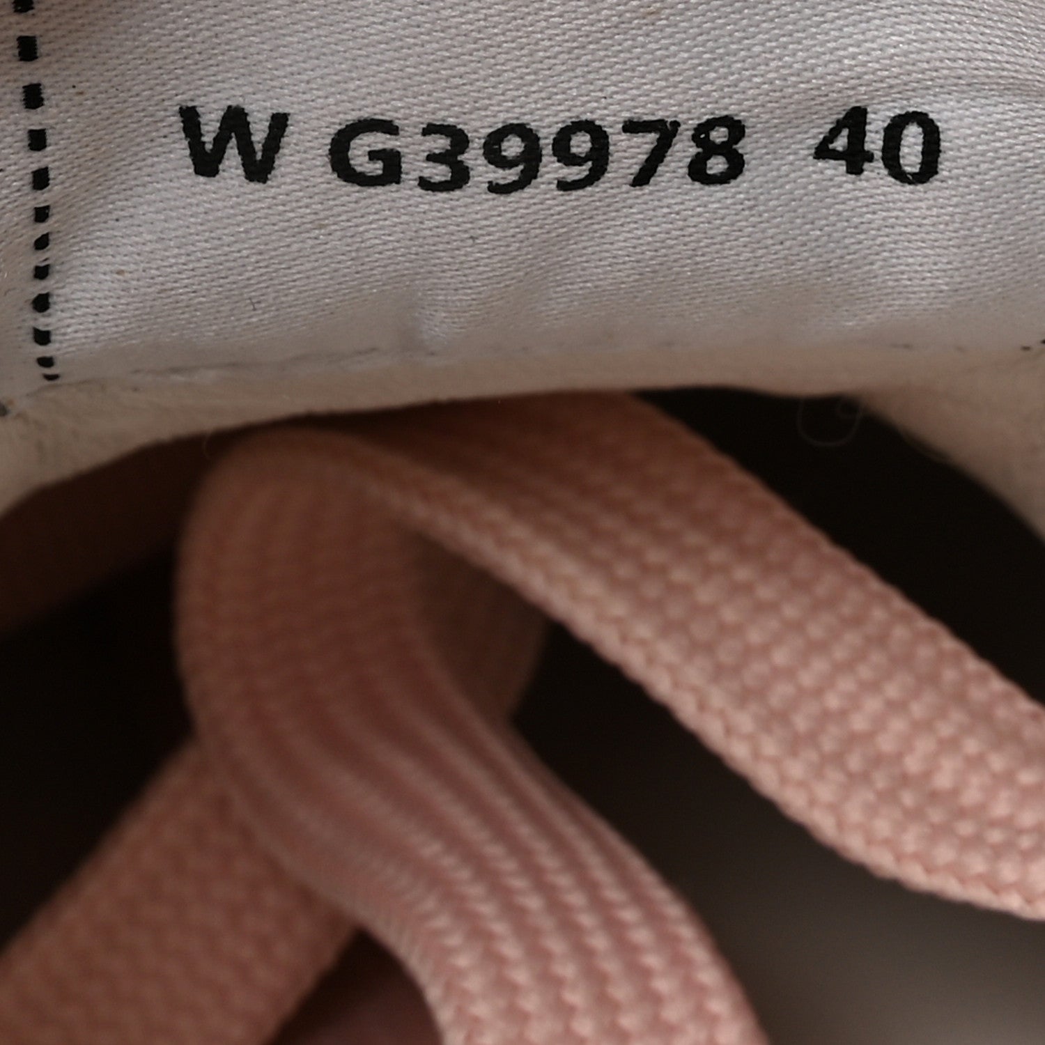 Calfskin Womens CC Sneakers 36 White Light Pink