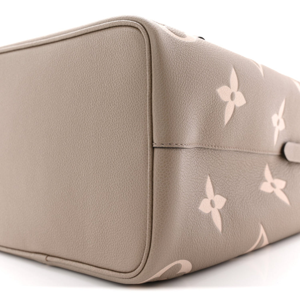 Louis Vuitton Empreinte Monogram Giant Neonoe MM Tourterelle Creme