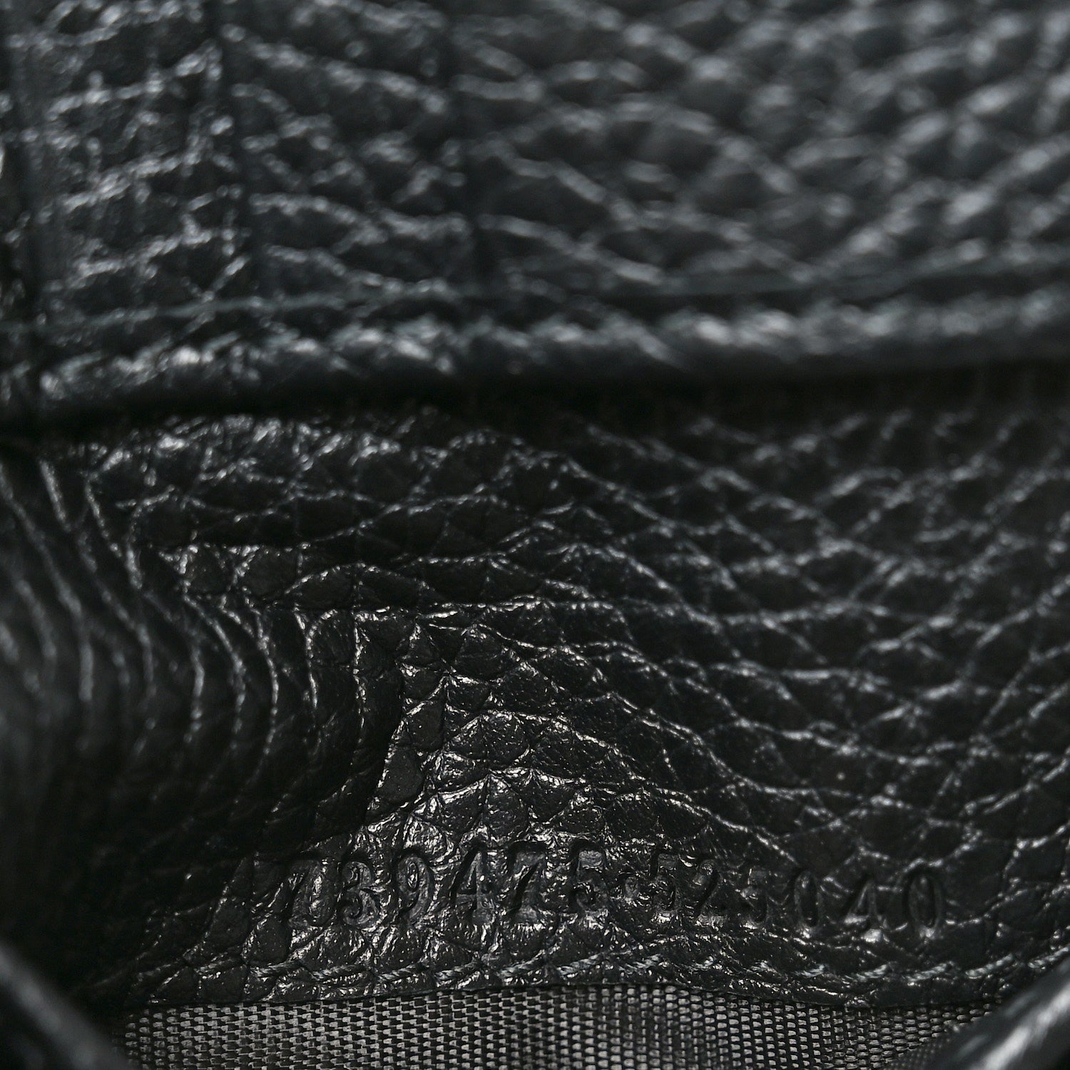 Gucci Piuma Calfskin Jumbo GG Embossed Wallet Black