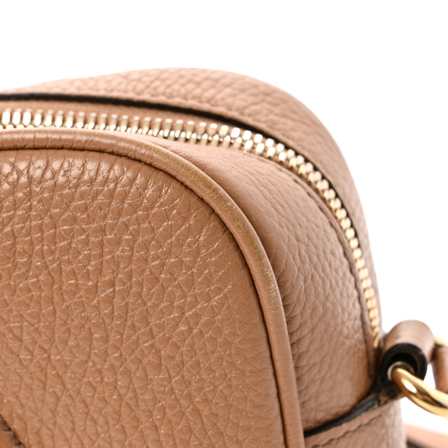 Gucci Pebbled Calfskin Small Soho Disco Bag Camelia