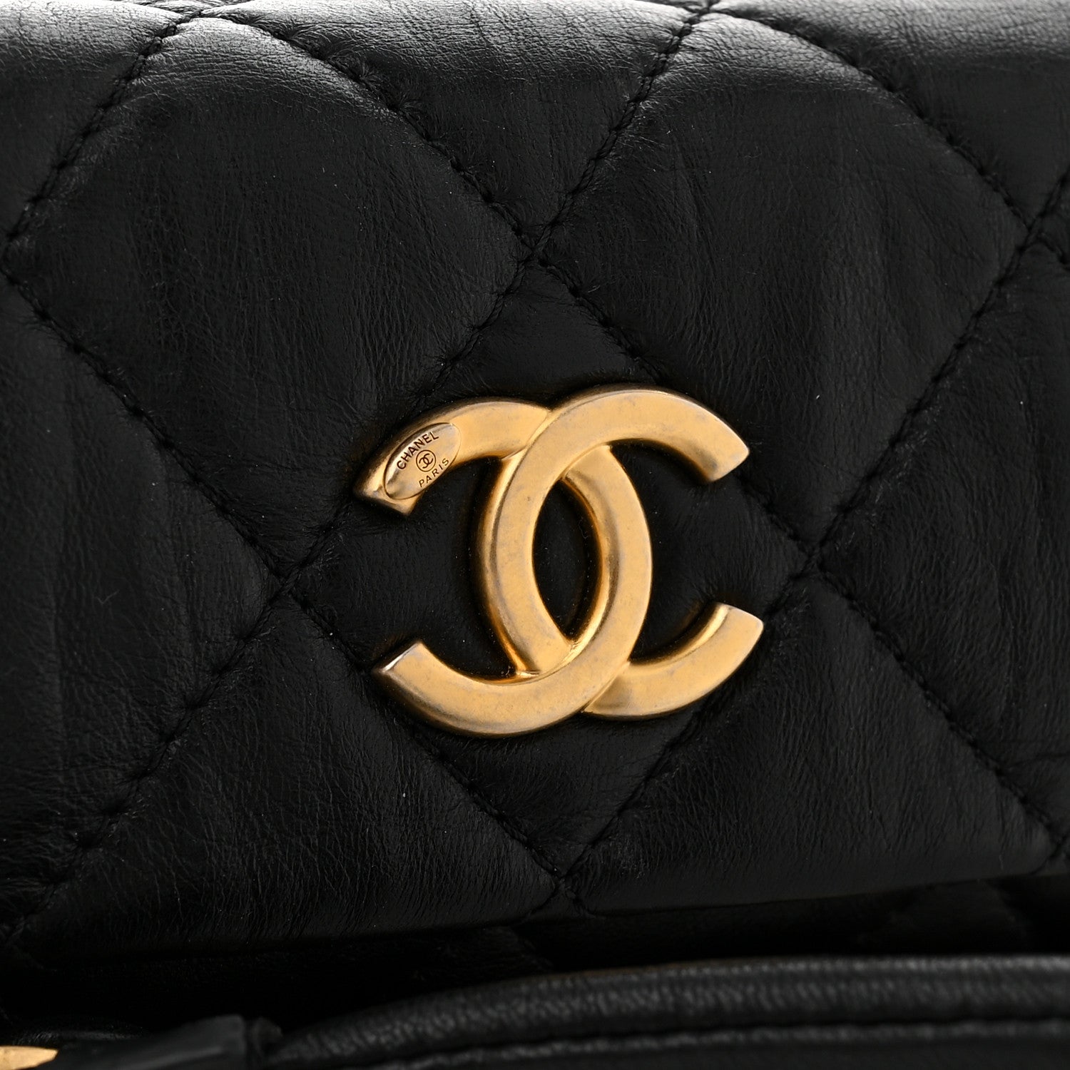 Chanel Crumpled Lambskin Quilted Small CC Links Shoulder Bag Black