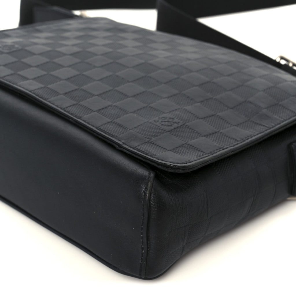 Louis Vuitton Damier Infini District PM Onyx
