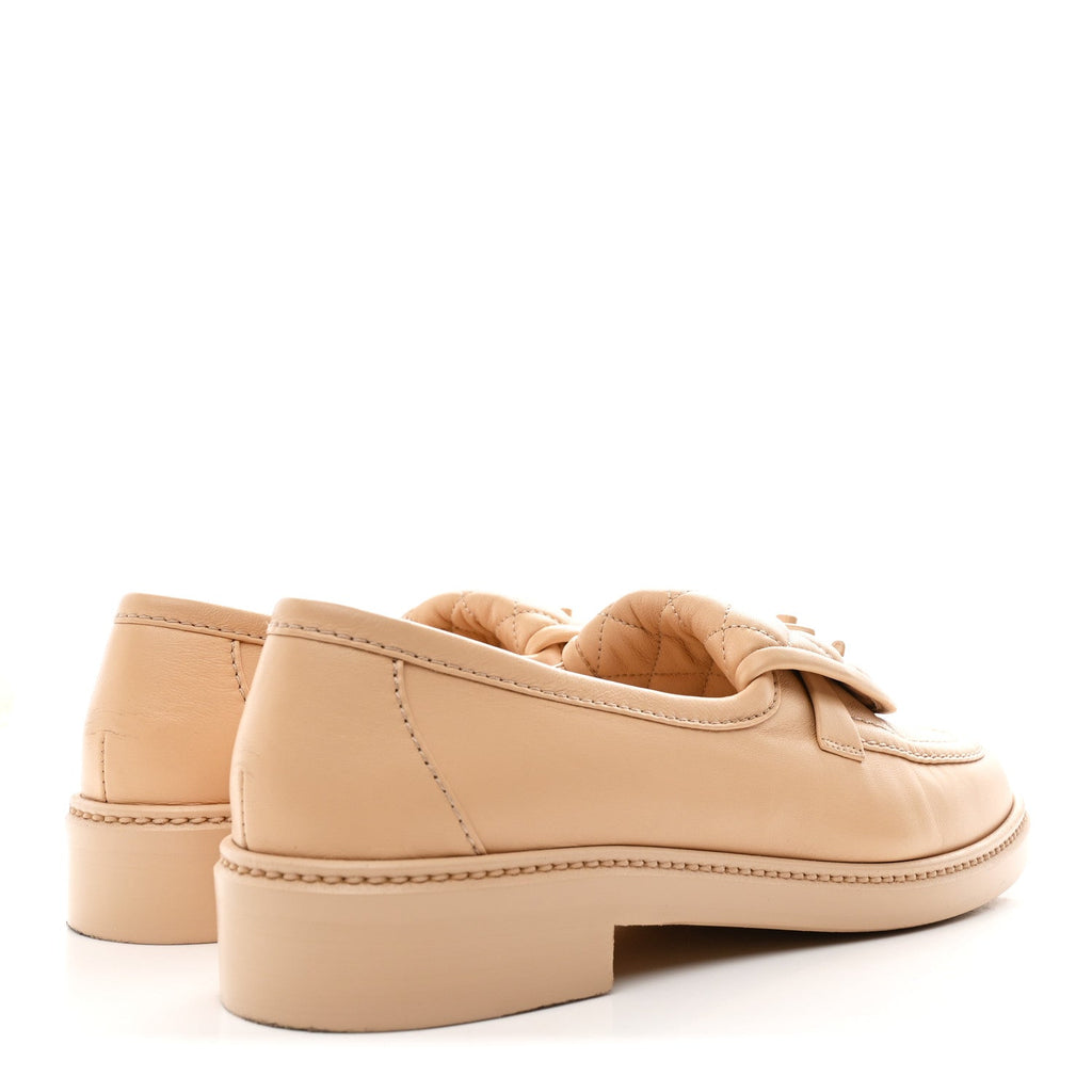 Lambskin Quilted CC Turnlock Moccasins 40 Beige