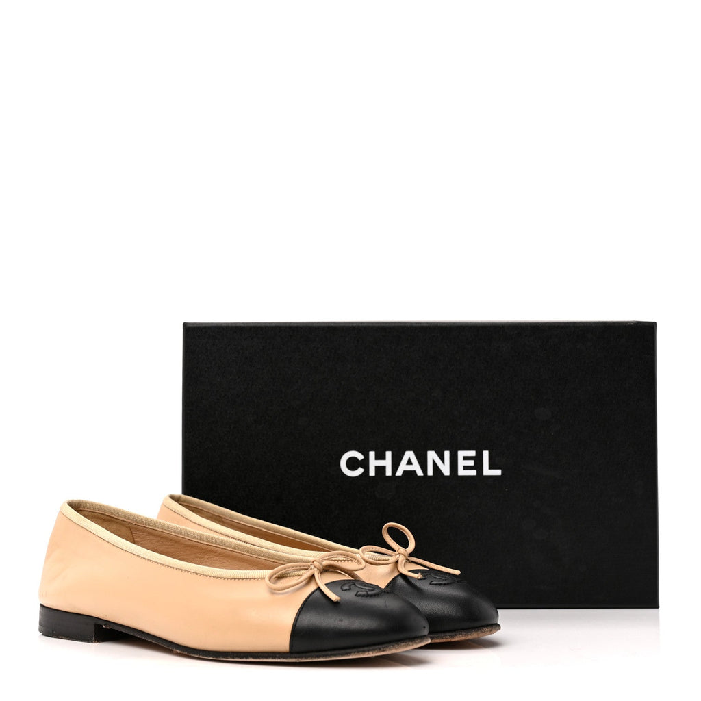 Lambskin Cap Toe CC Ballerina Flats 37 Beige Black