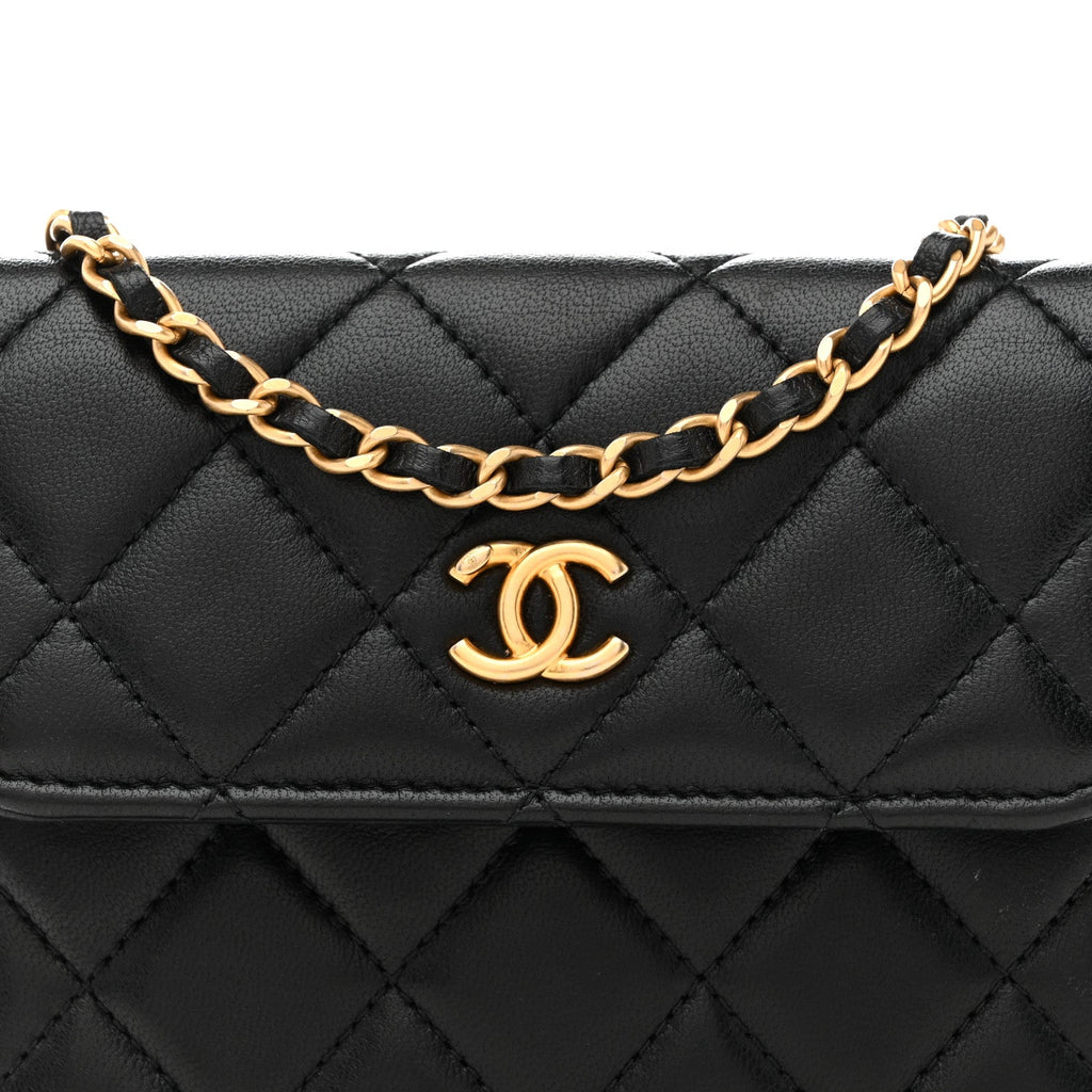 Chanel Lambskin Quilted Pearl Crush Clutch With Chain Black