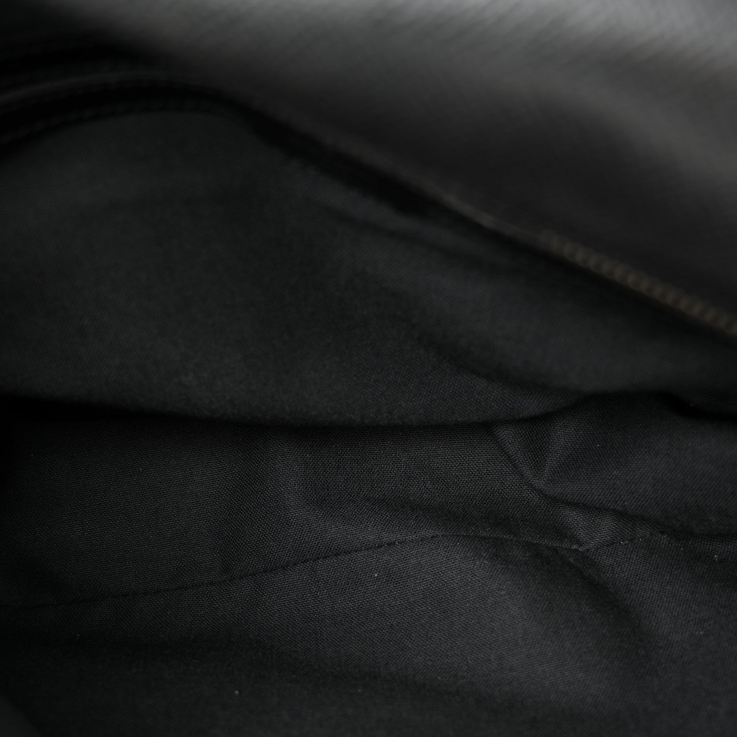 Louis Vuitton Taiga Reporter Messenger Ardoise