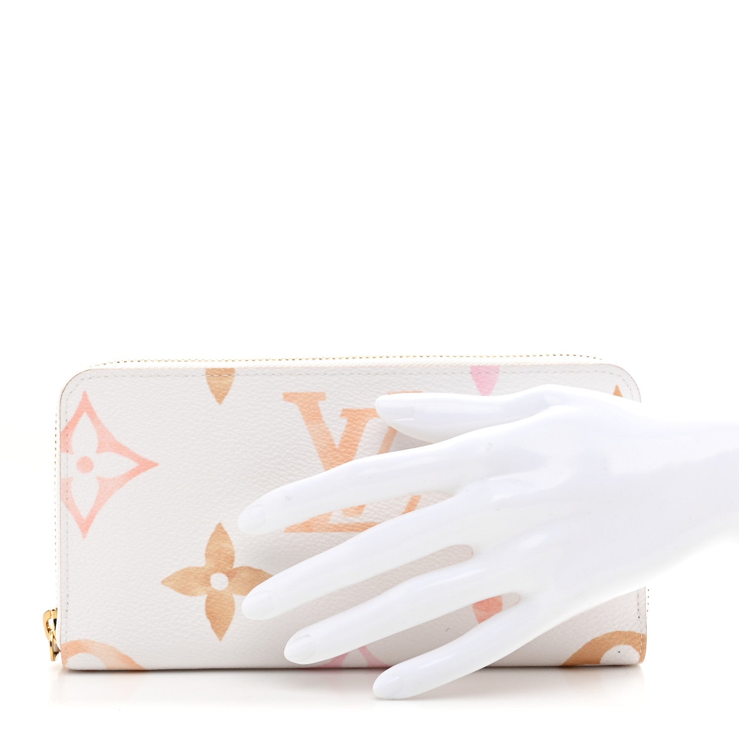 Louis Vuitton Monogram Giant By The Pool Zippy Wallet Resort Beige