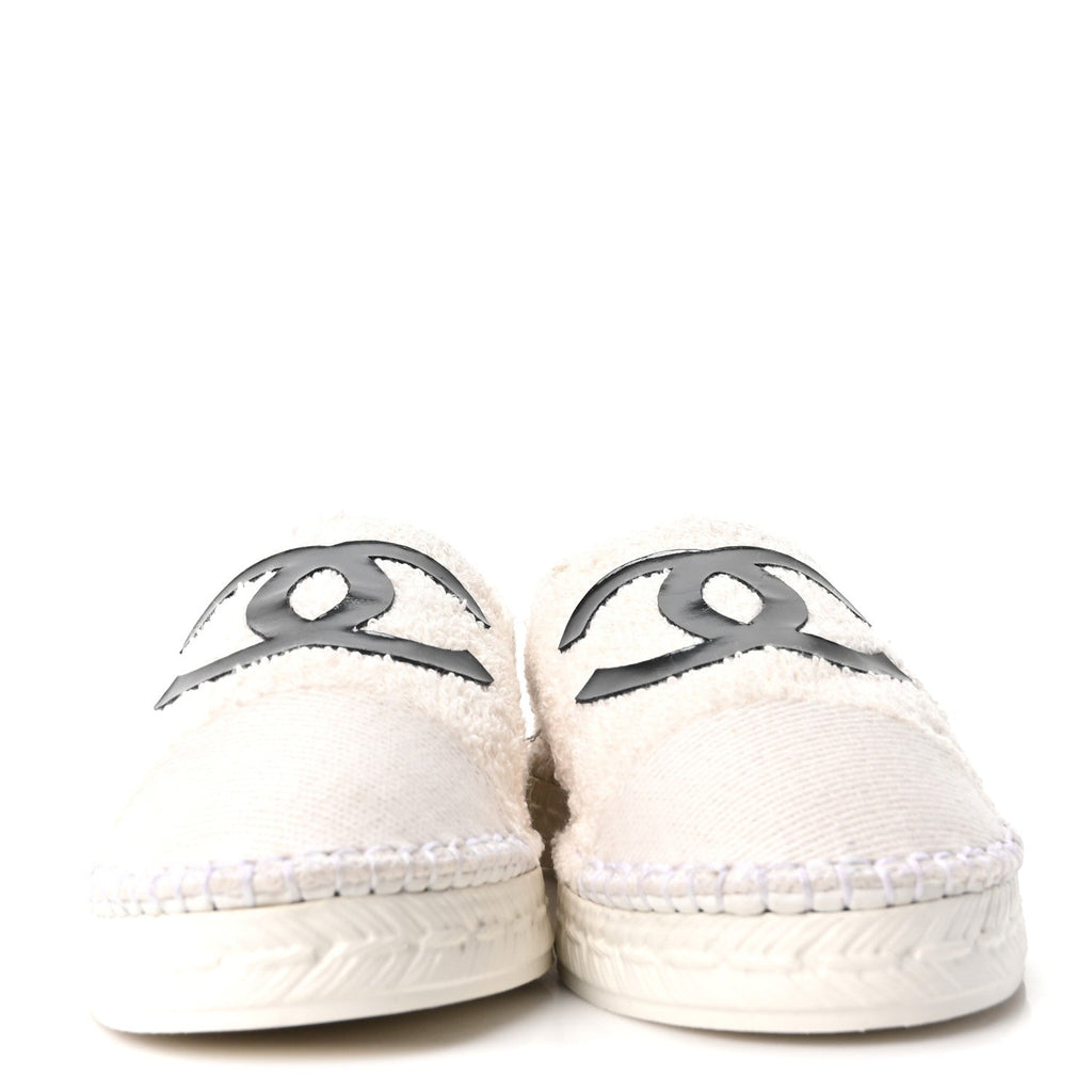 Chanel Tweed Grosgrain Patent CC Espadrilles 35 White Black