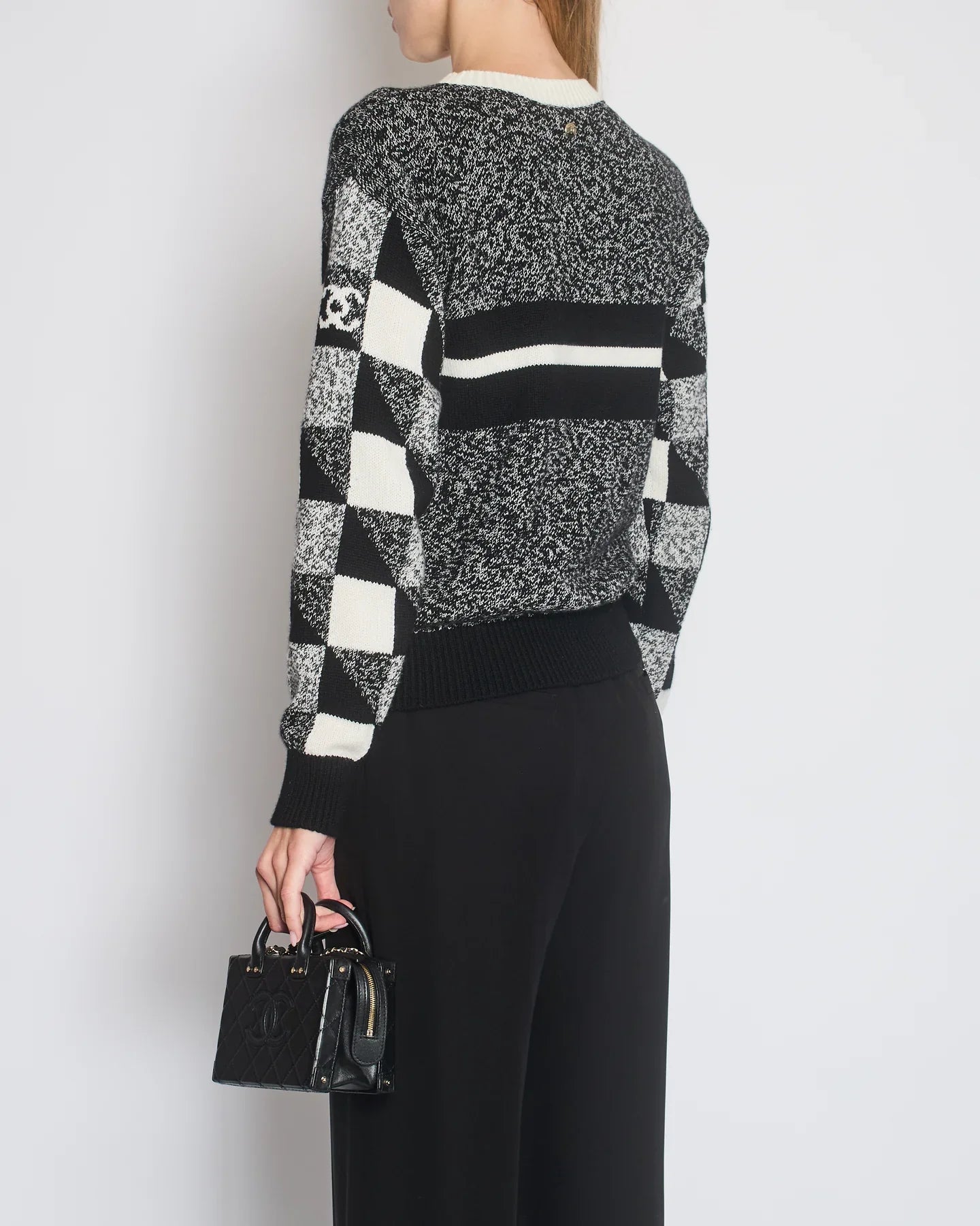 Chanel Black No5 Round Neck Cashmere Jumper with CC Detail Size FR 36 (UK 8)