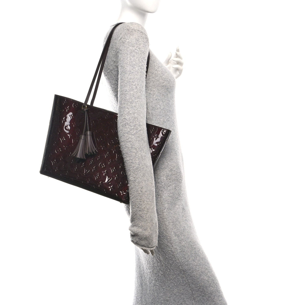 Louis Vuitton Vernis Long Beach MM Amarante