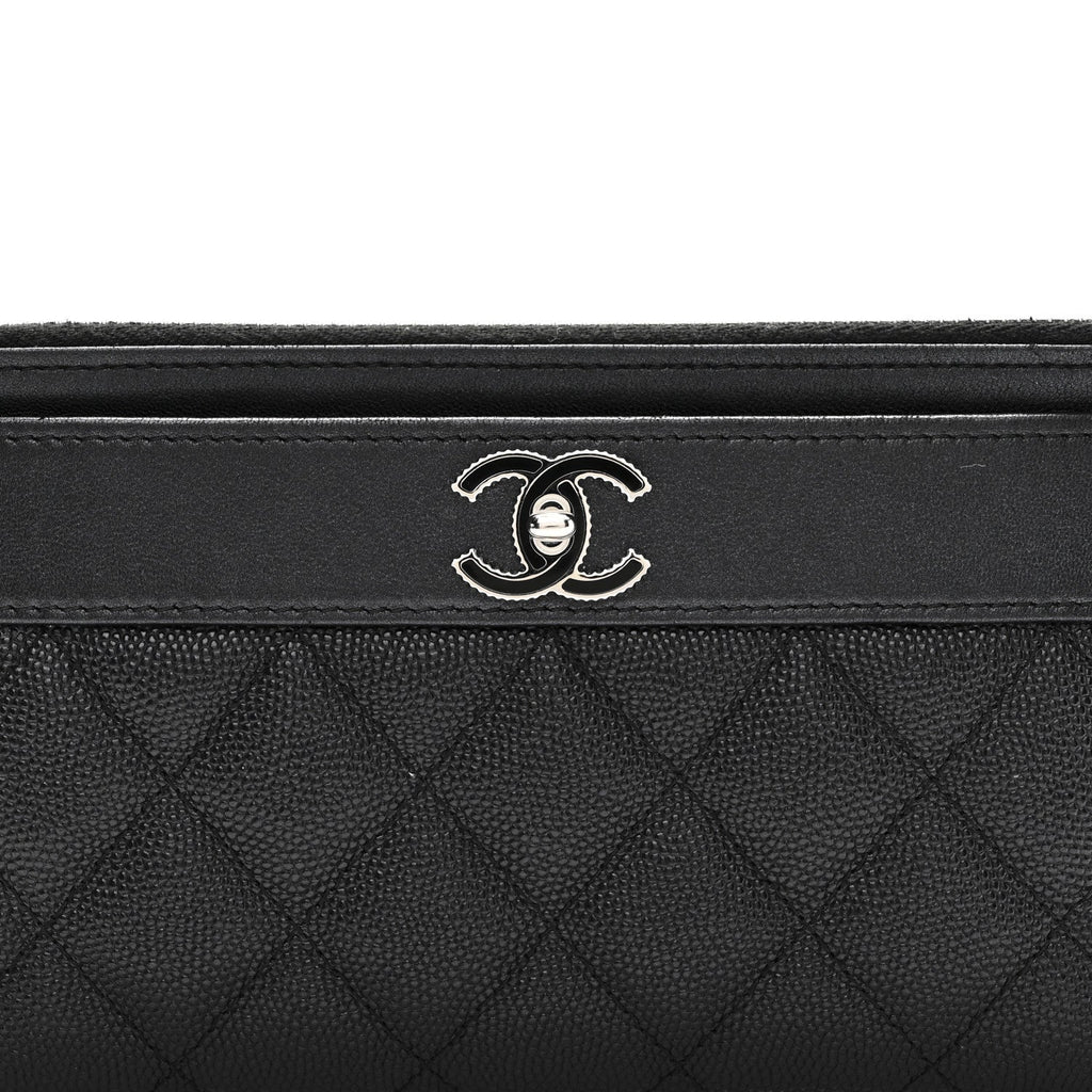 Caviar Quilted Mademoiselle Vintage Zip Pouch Black