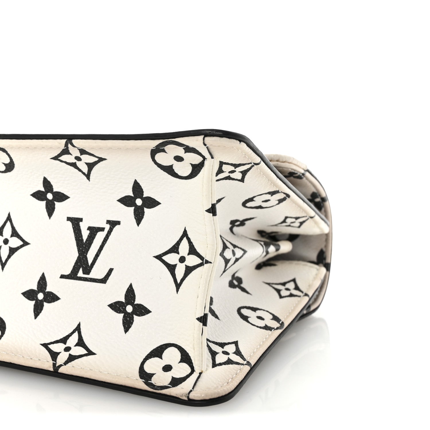 Louis Vuitton Vernis Epi Monogram Wynwood Black White