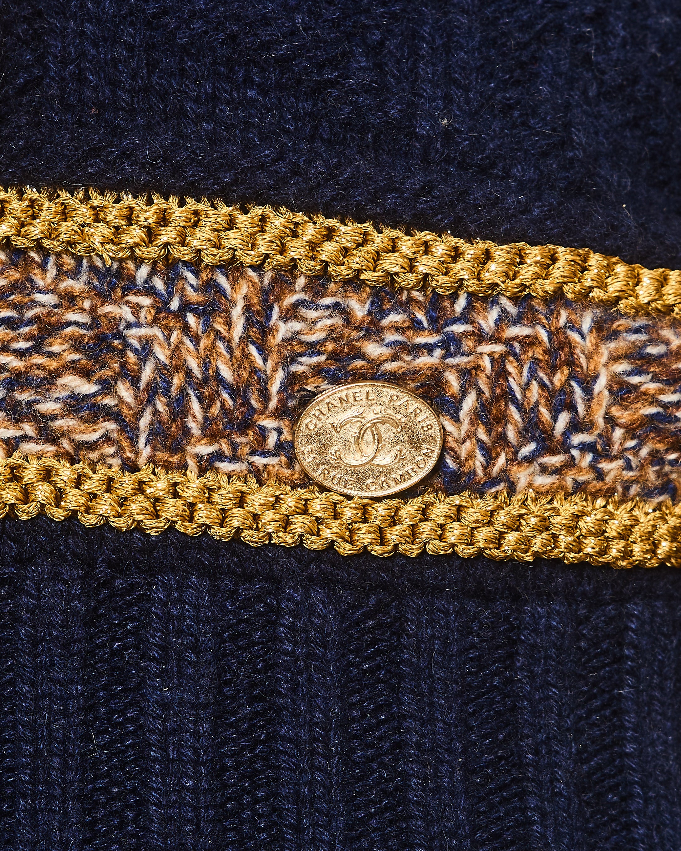Chanel 21/A Navy Cashmere Knitted CC Jumper Size FR 38 (UK 10)
