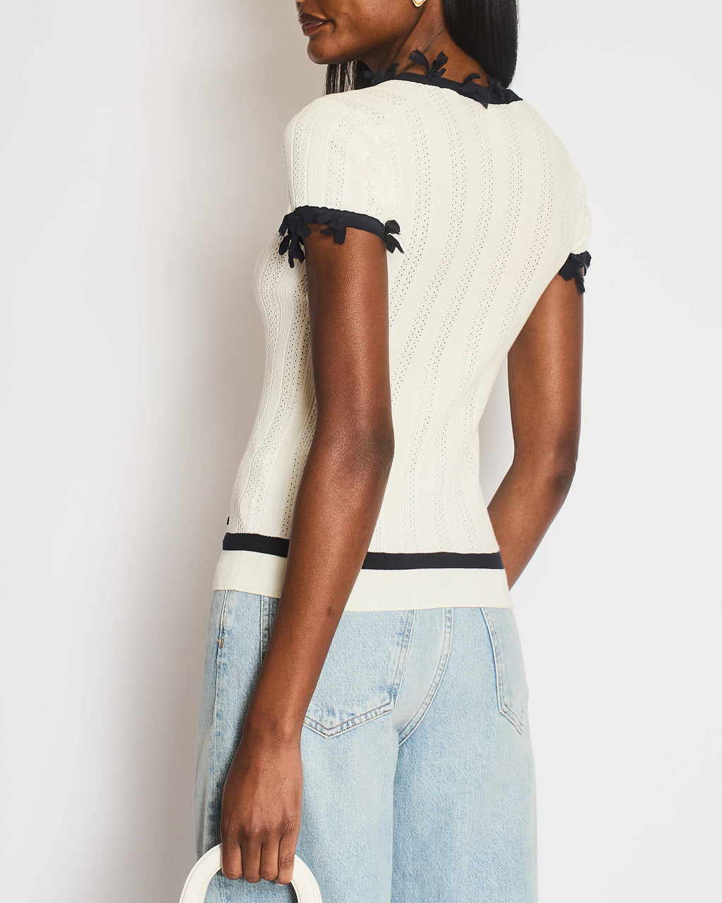 Chanel 06P White Pointelle Rib Knit Short-Sleeved Top with Navy Trims and Bow Details with Black Logo Button Size FR 36 (UK 8)