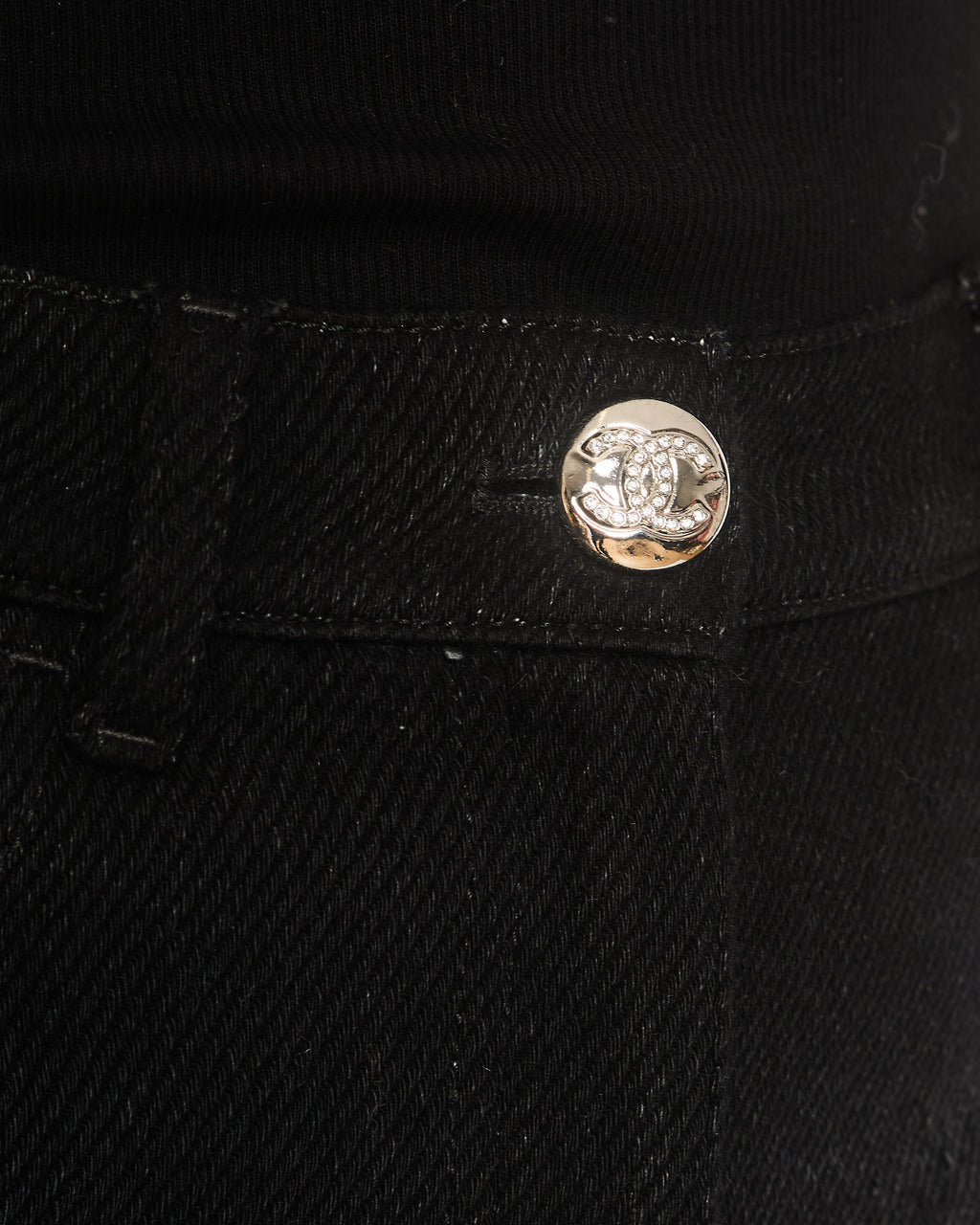 Chanel 24B Coco Neige Black Straight Leg High-Waisted Jeans with Back CC Shearling Logo Detailing and Silver Embellished Button Detail Size FR 34 (UK 6)