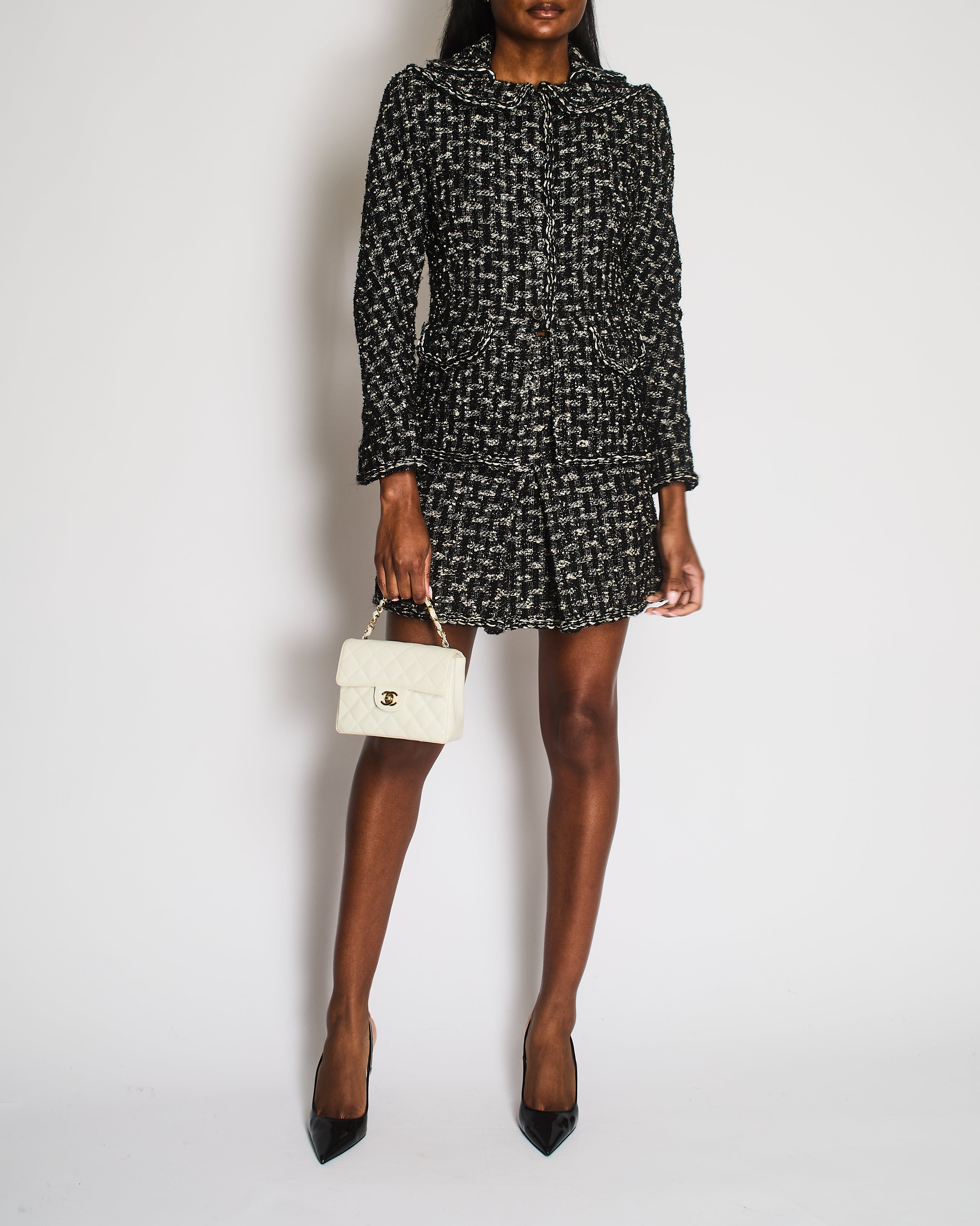 Chanel 13A Black and White Tweed Collar Jacket and Skirt Set with CC Logo Button Detail Size FR 38 (UK 10)