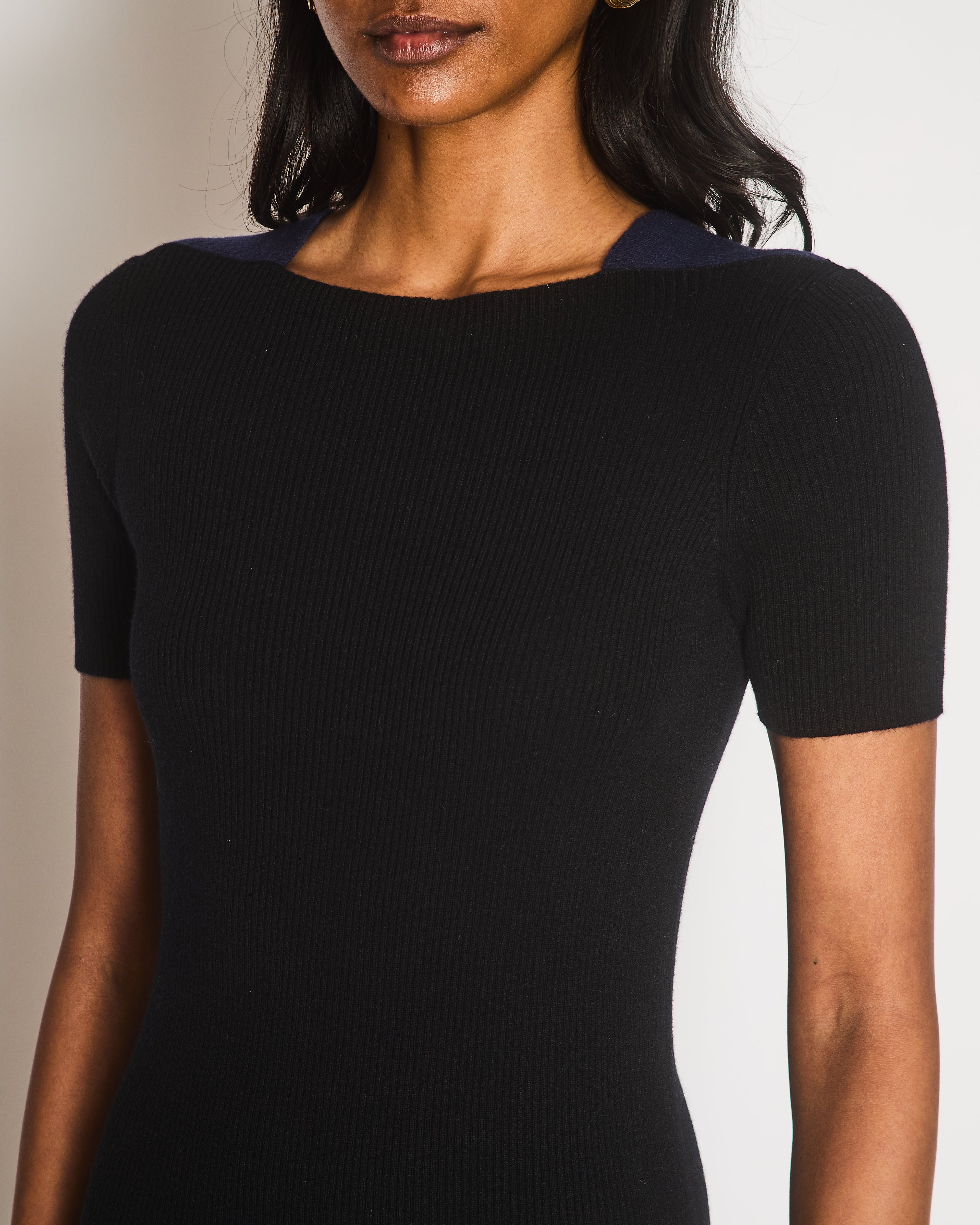 Chanel Black Wool and Cashmere Blend Ribbed Short-Sleeved Mini Dress with Navy Shoulder Details and Silver Textured CC Logo Button Detail Size FR 34 (UK 6)