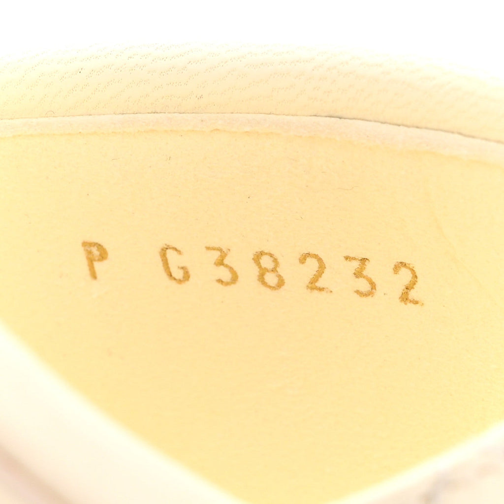 Lambskin Quilted CC Turnlock Sandals 41 Ivory
