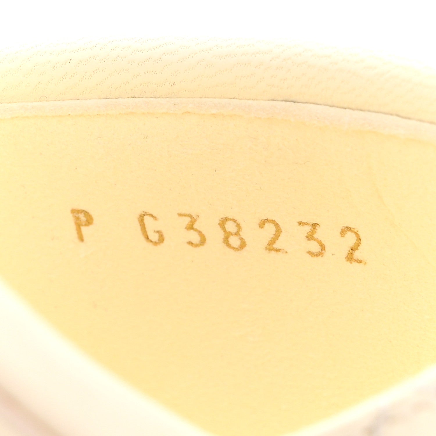 Lambskin Quilted CC Turnlock Sandals 41 Ivory