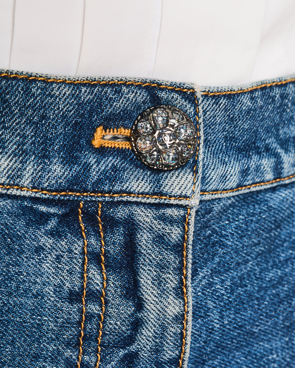 Chanel 24/S Blue Denim Straight Leg Jeans With CC Logo Along the Waistband and Camelia Button Detail Size 42 (UK 14)