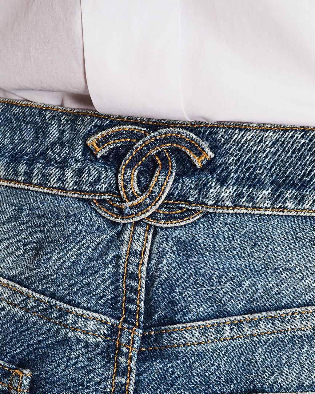 Chanel 24/S Blue Denim Straight Leg Jeans With CC Logo Along the Waistband and Camelia Button Detail Size 42 (UK 14)