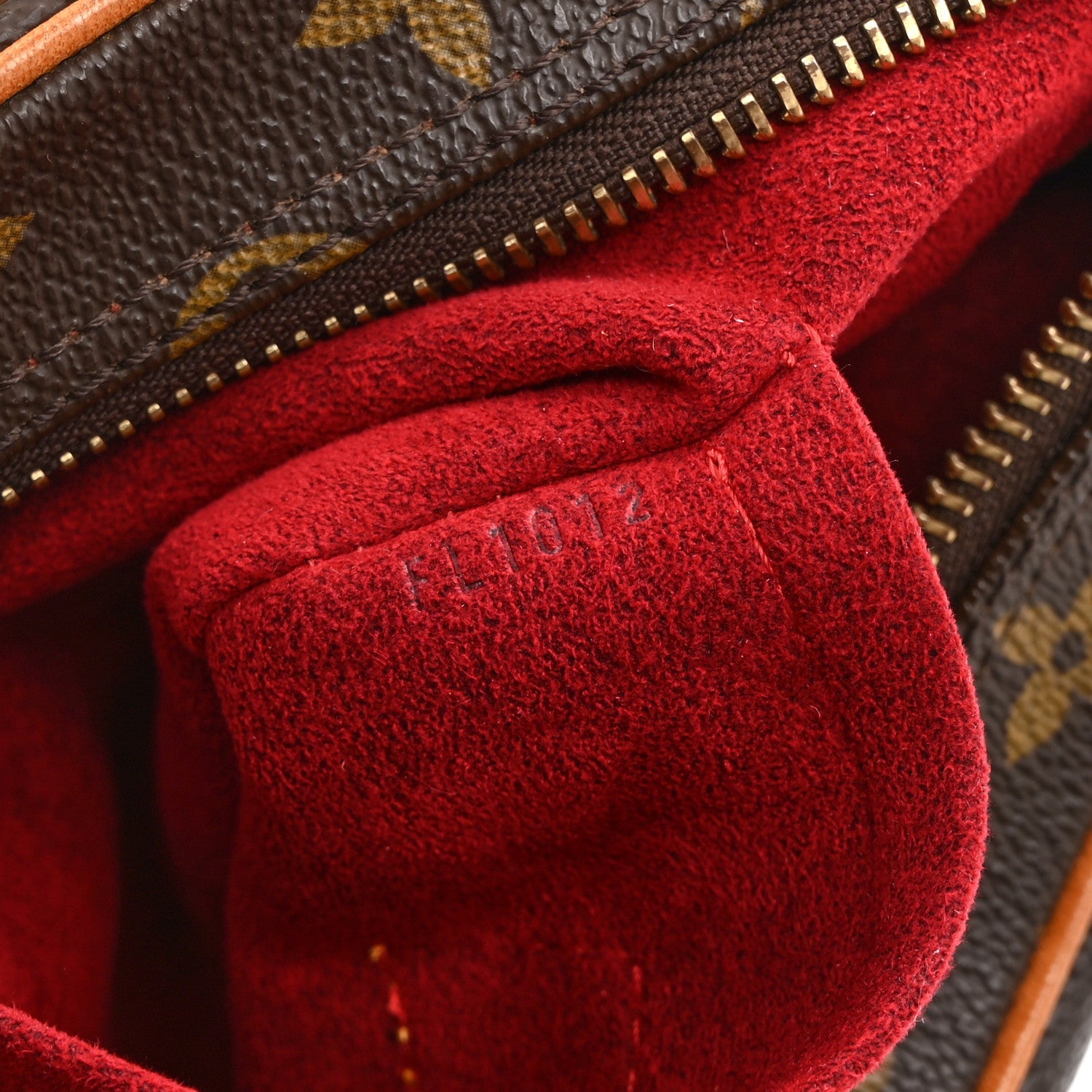Louis Vuitton Monogram Croissant MM