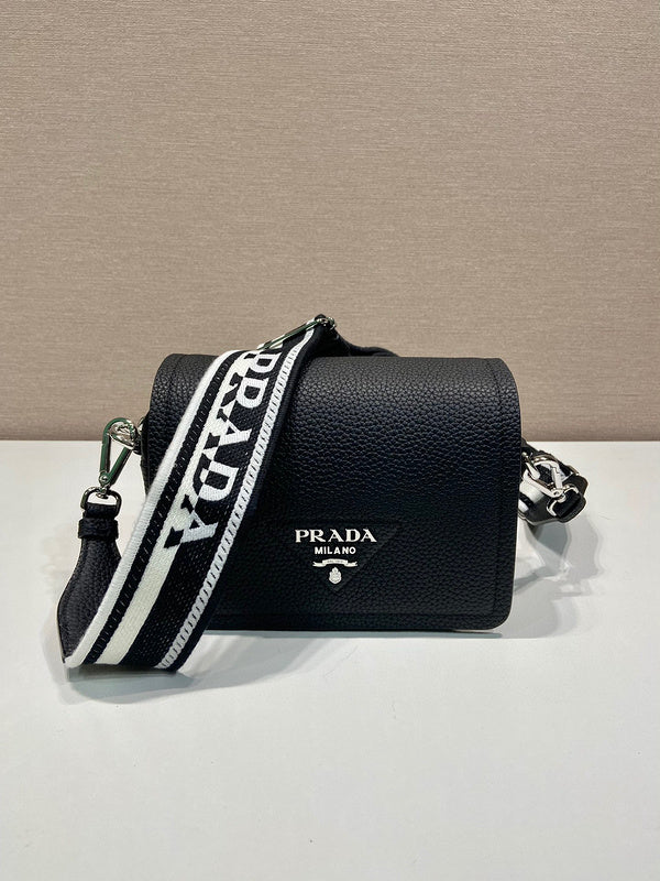 Prada Bags - 401