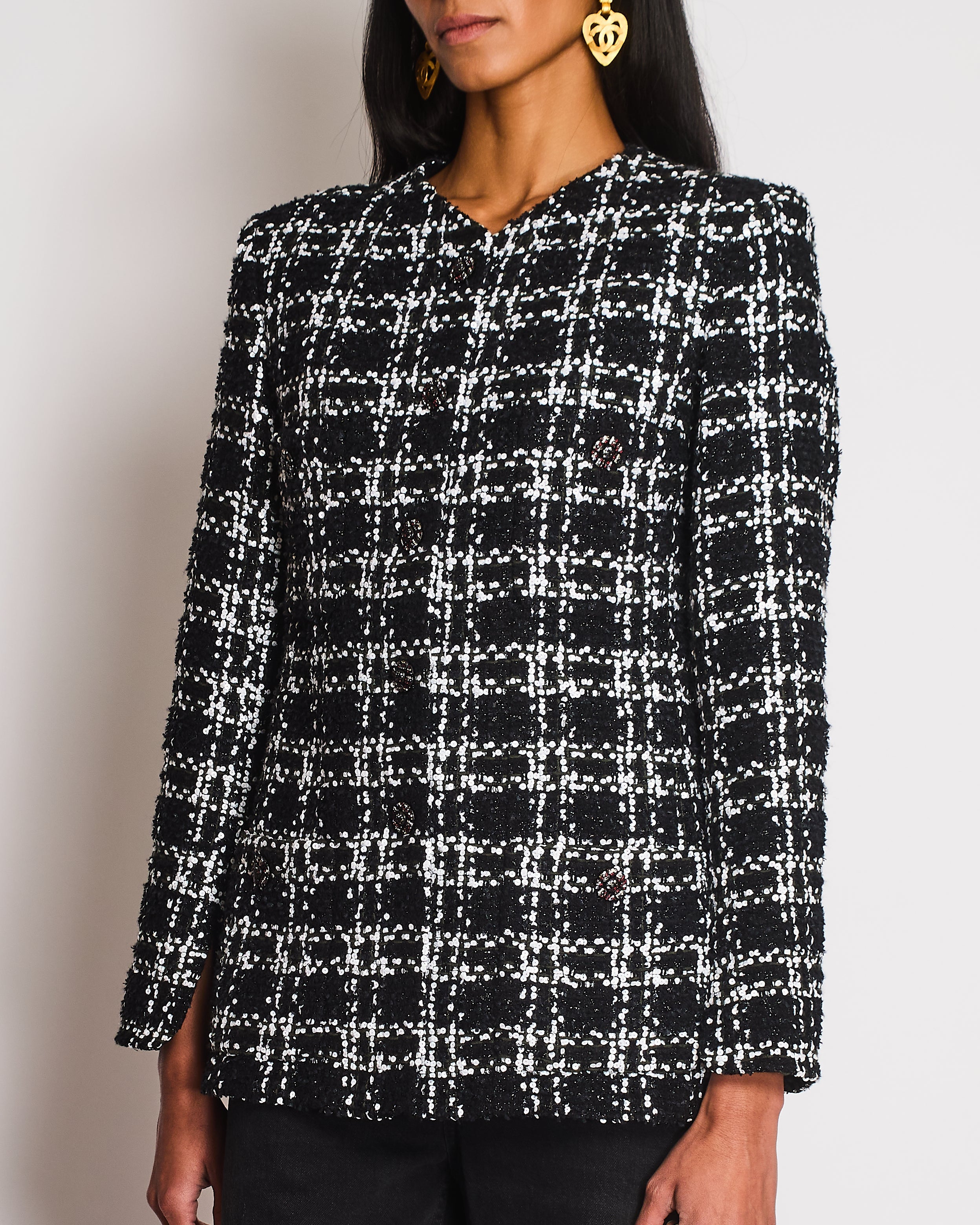 Chanel FW22 Black and White Checkered Tweed Jacket With White Sequins Details Size FR 34 (UK 6)