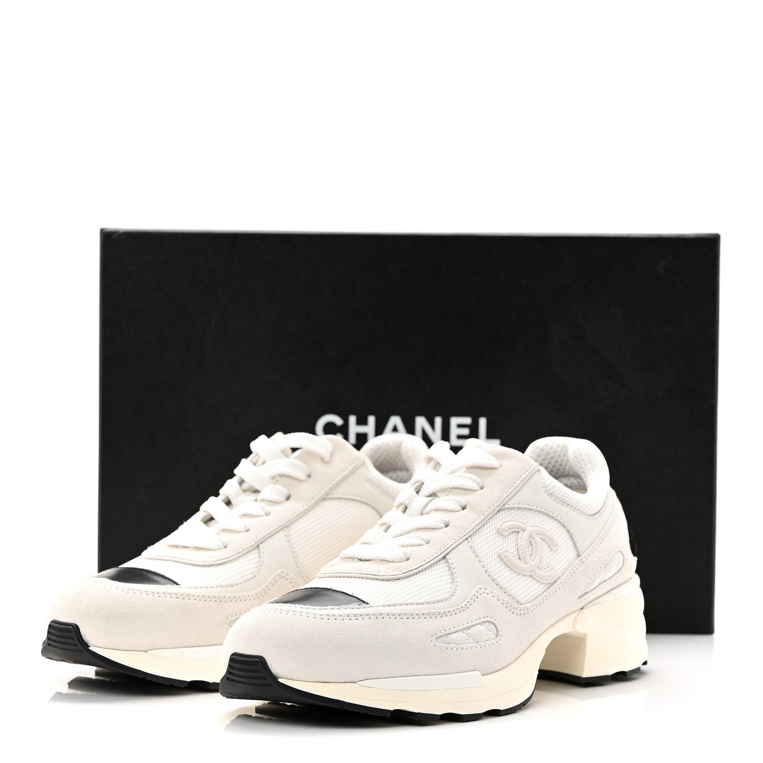 Mixed Fibers Suede Shiny Calfskin Womens CC Sneakers 38.5 White