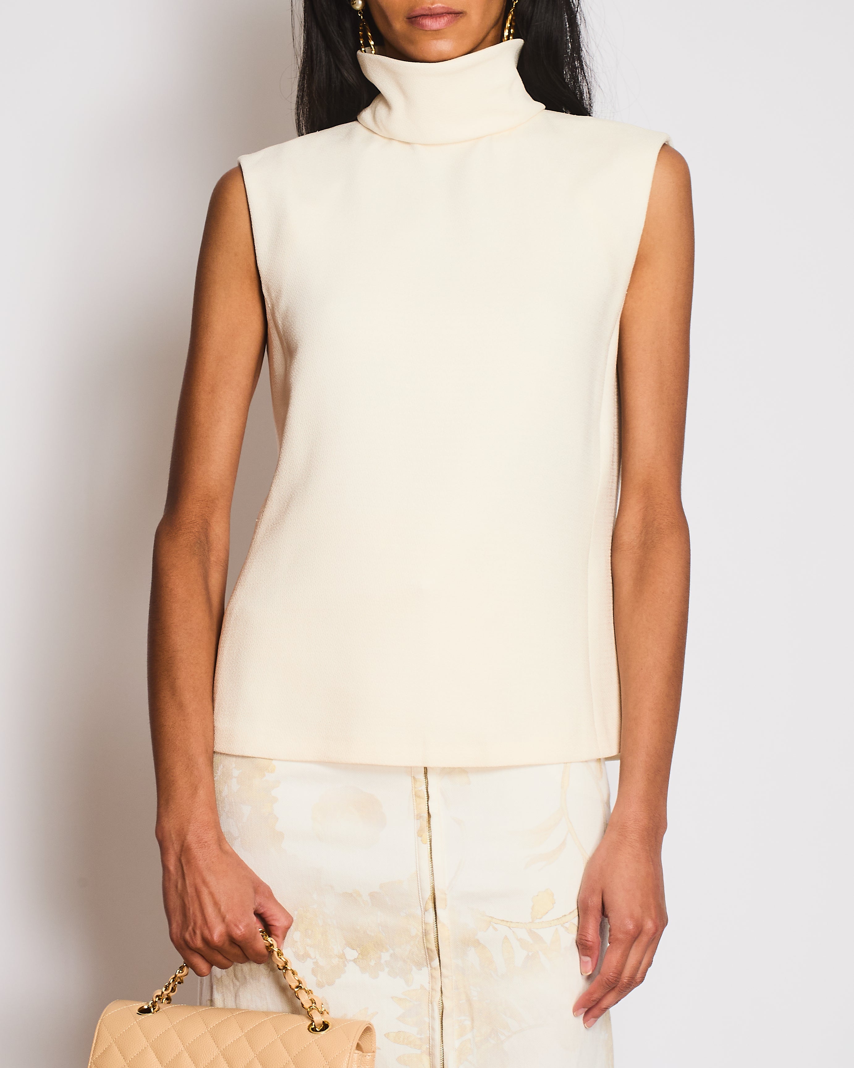 Chanel 22/C Ivory Sleeveless Blouse with Collar Turnover Detail Size FR 38 (UK 10)