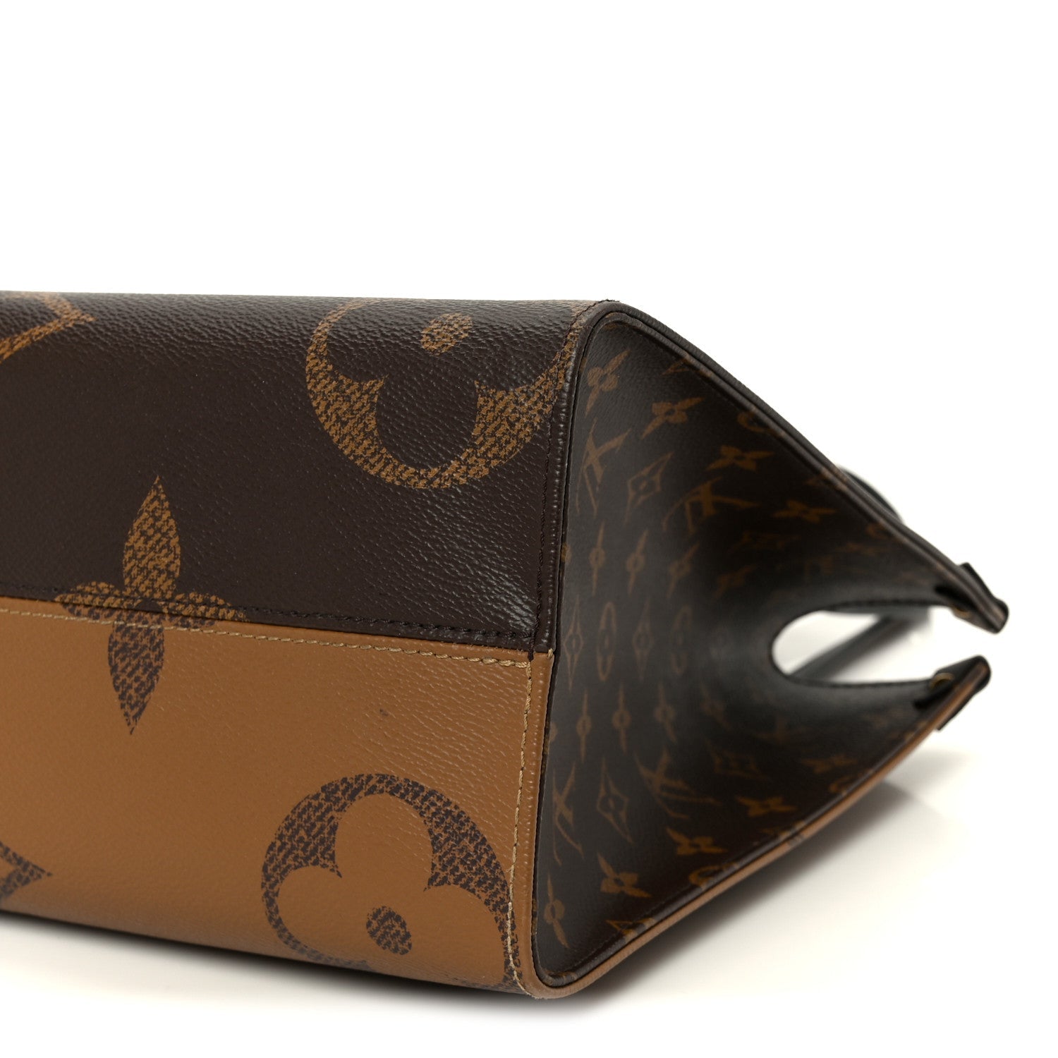 Louis Vuitton Reverse Monogram Giant Onthego MM