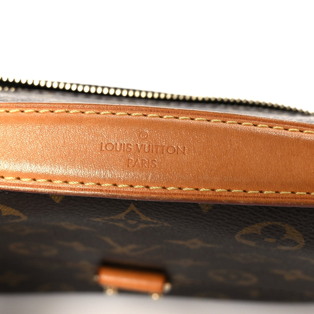 Louis Vuitton Monogram Pochette Metis