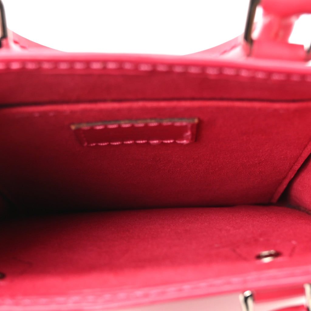 Louis Vuitton Epi Petit Sac Plat Rose Pondicherry