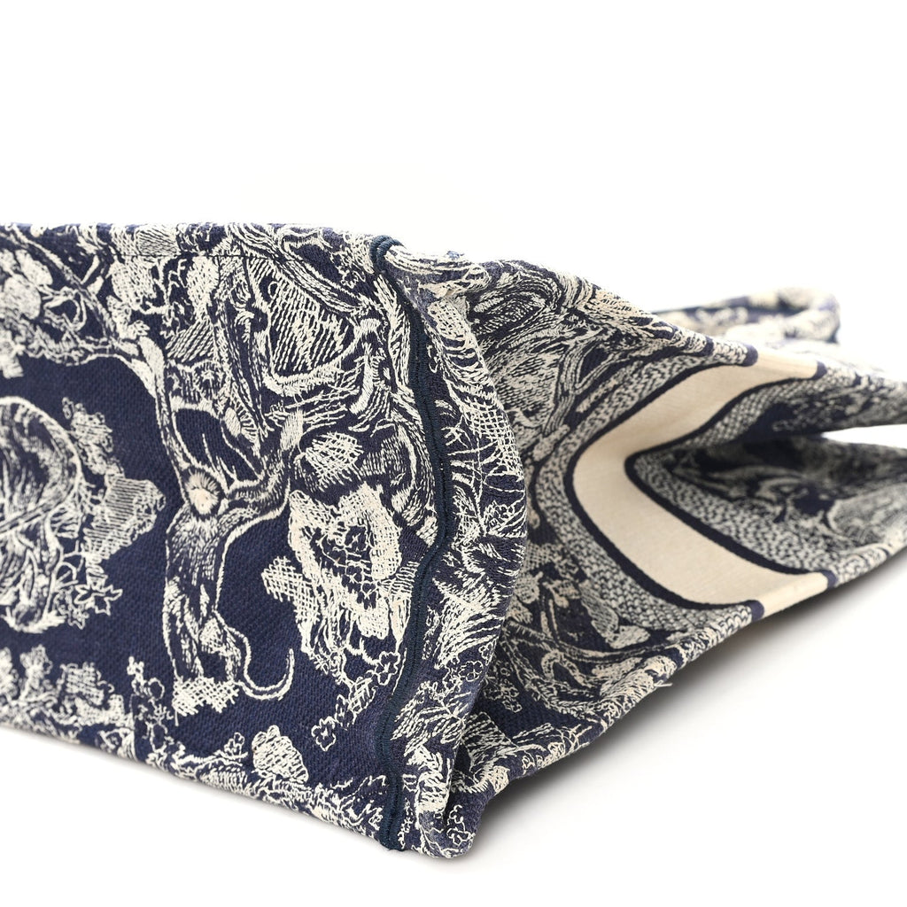 Christian Dior Canvas Embroidered Large Dioriviera Toile De Jouy Reverse Book Tote Blue