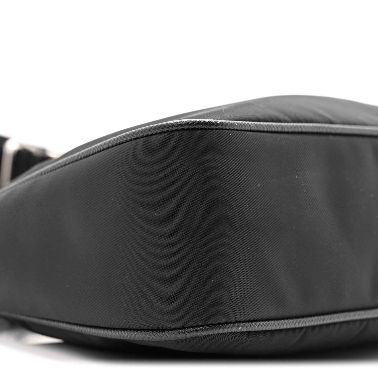 Prada Re-Nylon Saffiano Re-Edition 2005 Shoulder Bag Black