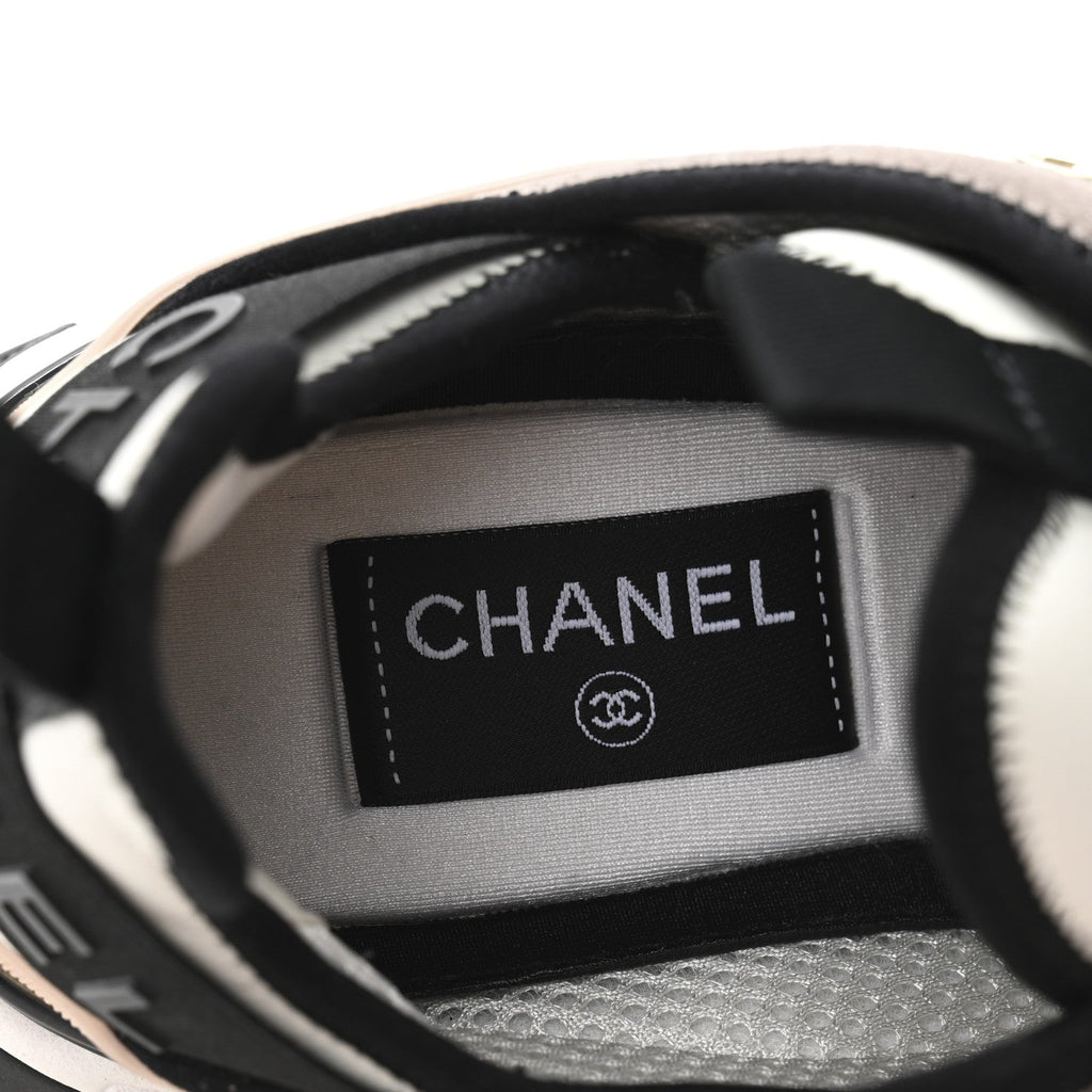 Chanel Suede Calfskin Mixed Fibers CC Sneakers 39 Pink Grey
