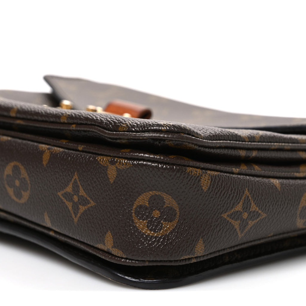 Louis Vuitton Monogram Pochette Metis