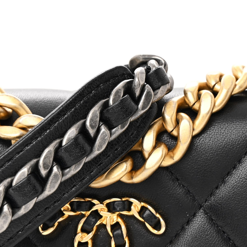 Goatskin Quilted Chanel 19 Glasses Case With Chain Black
