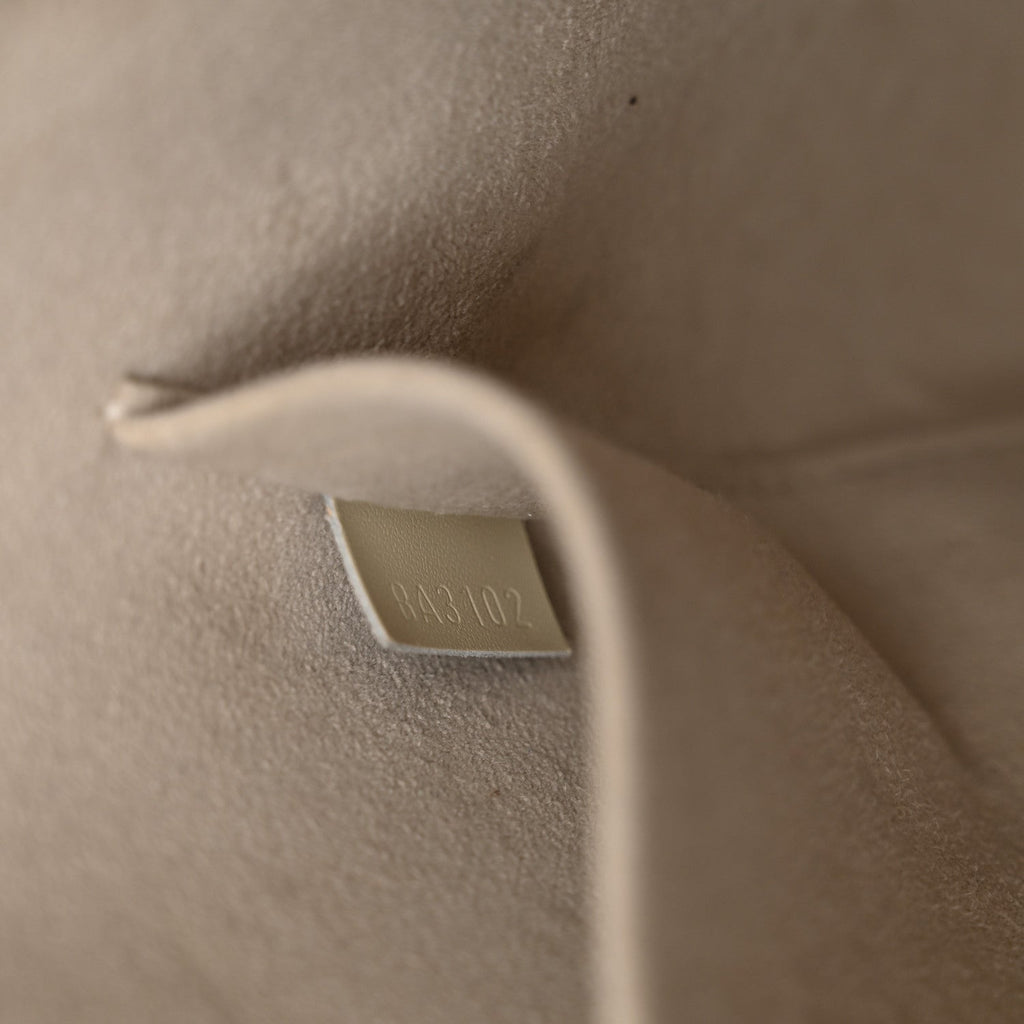 Louis Vuitton Epi Alma PM White