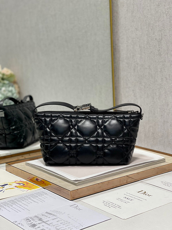 Dior Bags - 651