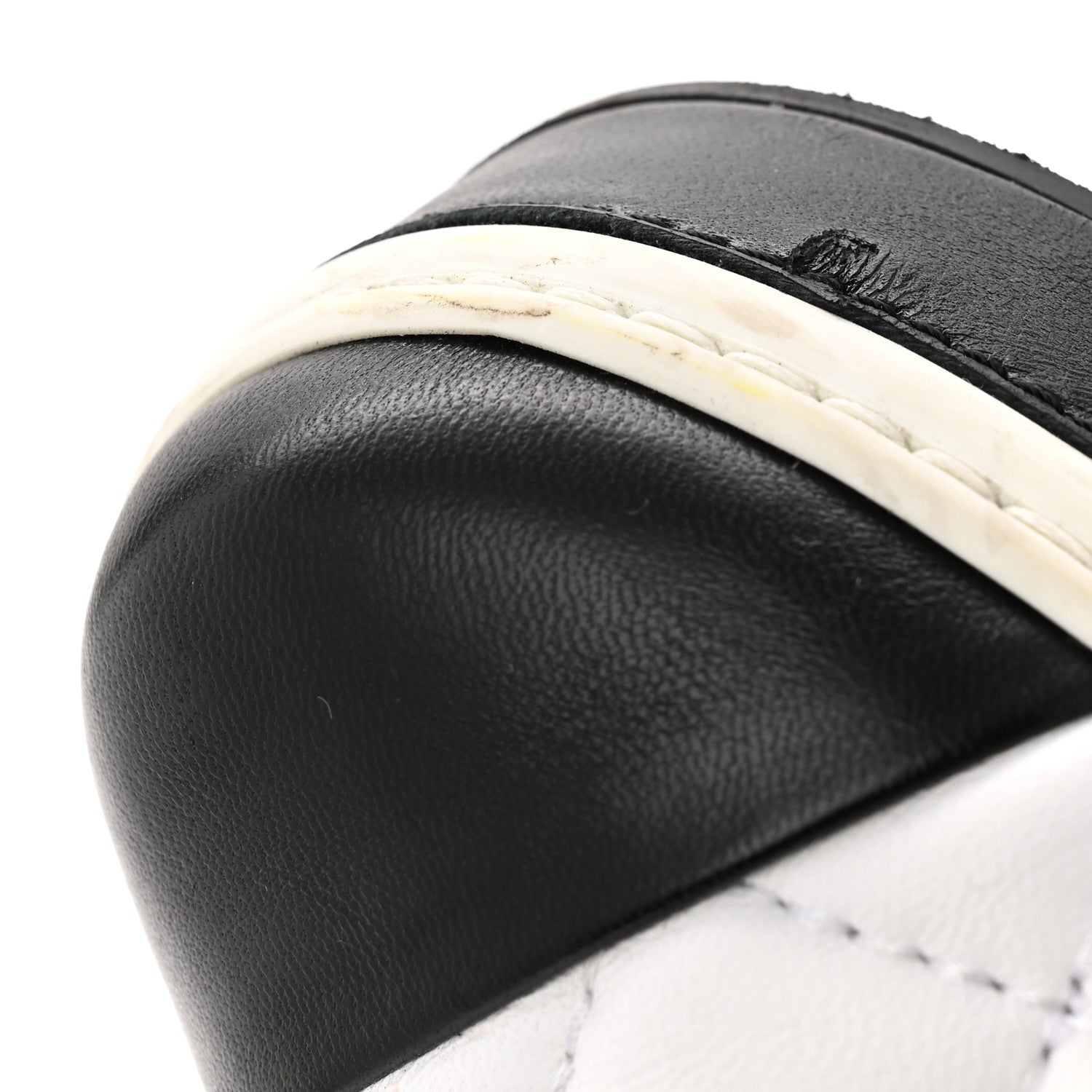 Lambskin Quilted Womens CC Stroll Sneakers 36 White