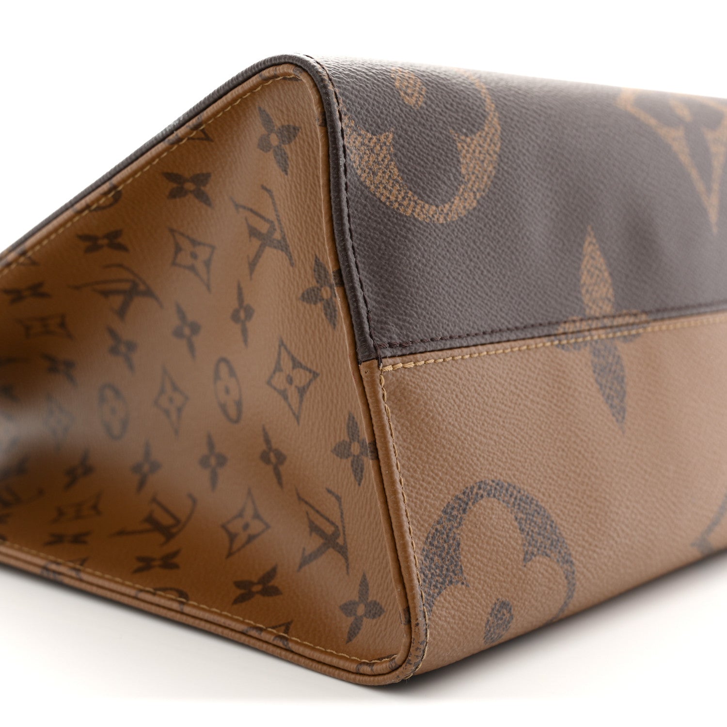 Louis Vuitton Reverse Monogram Giant Onthego MM