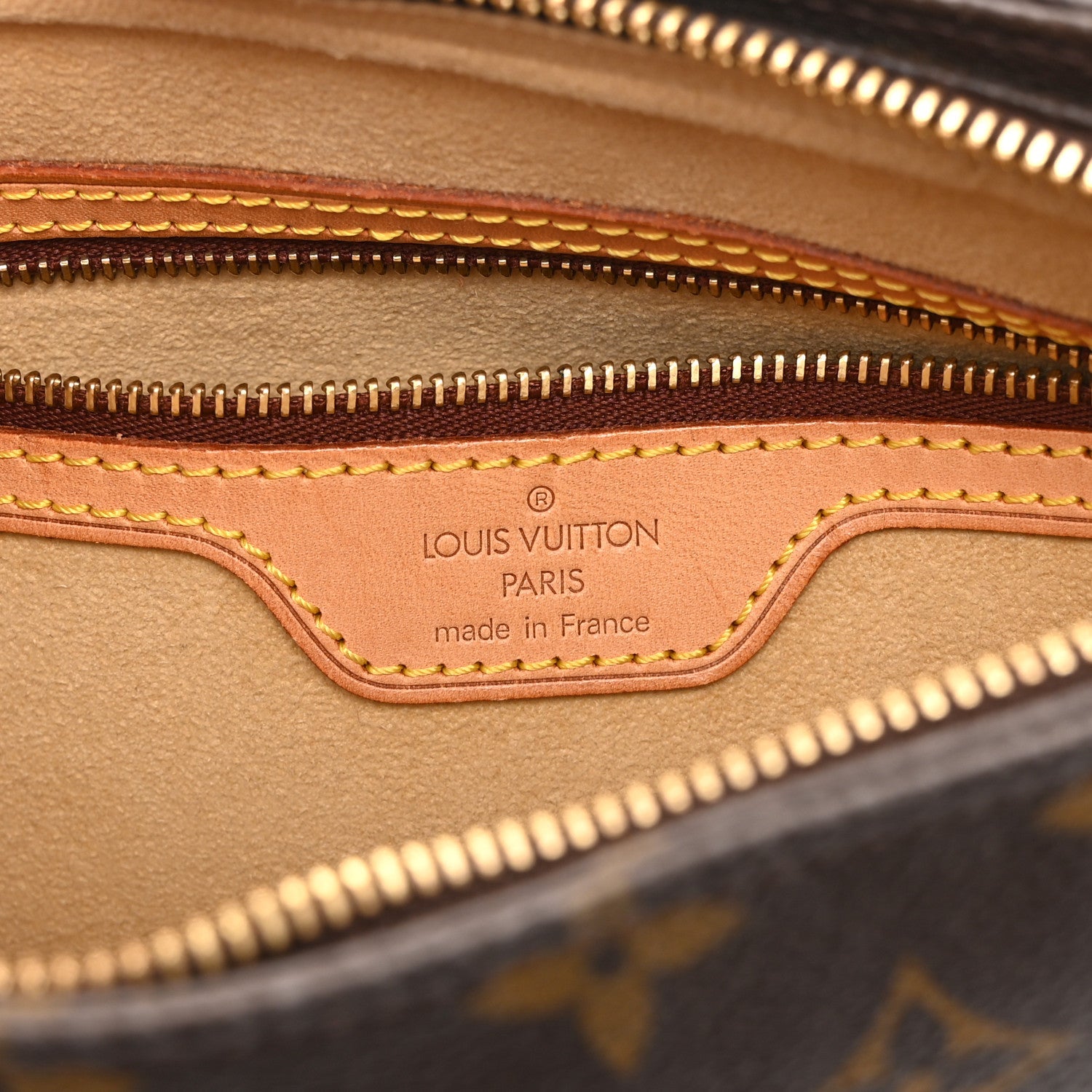 Louis Vuitton Monogram Looping MM