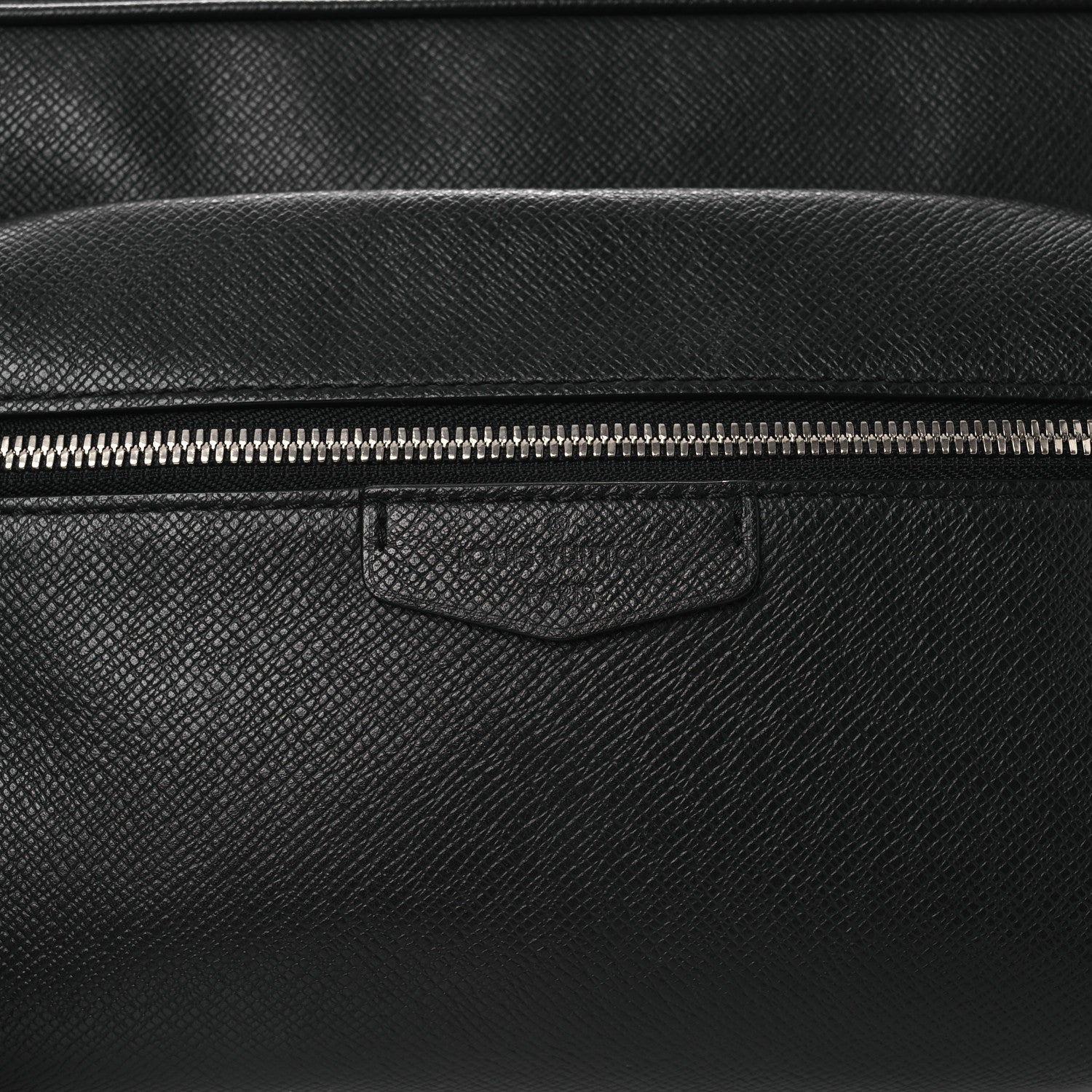 Louis Vuitton Taiga Outdoor Messenger PM Black