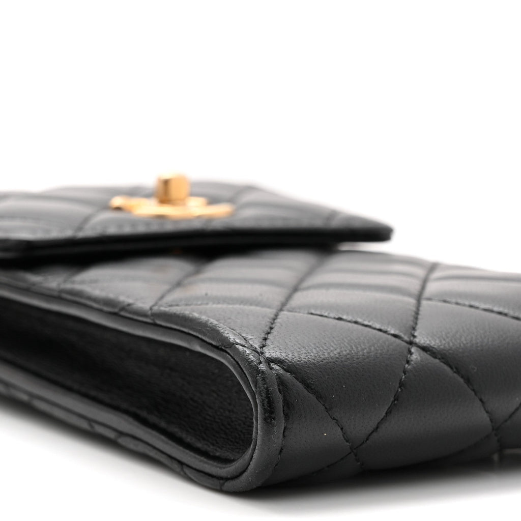 Lambskin Quilted Pearl Crush Phone Holder With Chain Black